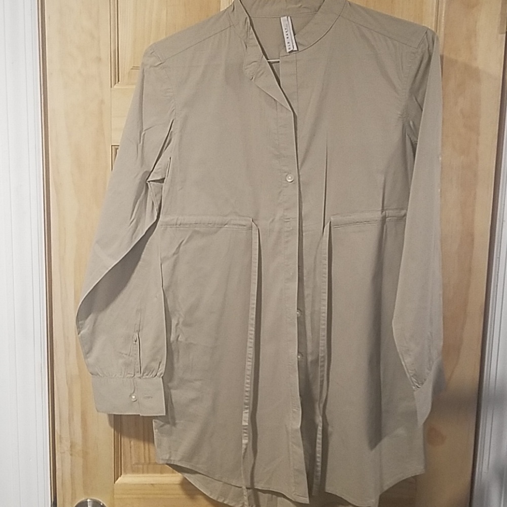 khaki shirt